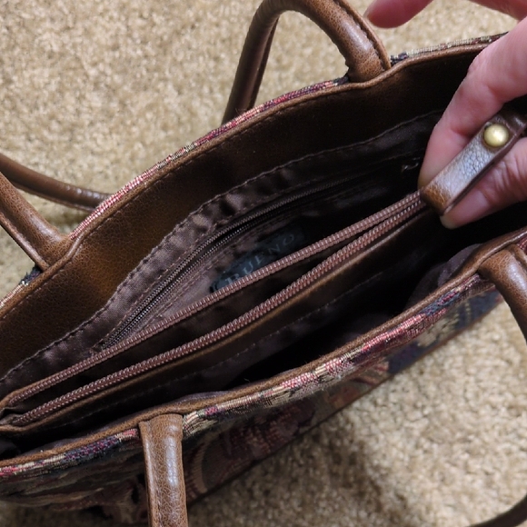 Bueno Floral Tapestry Tote - Pink and Brown - Picture 9 of 14